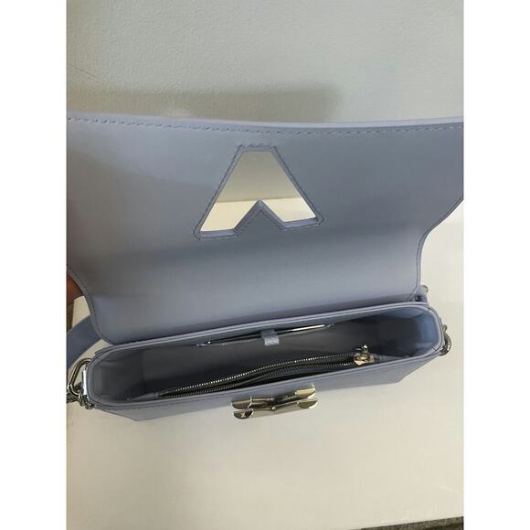 Louis Vuitton Twist Epi Leather Bag in Blue - Brand New with Dustbag - Picture 2 of 5